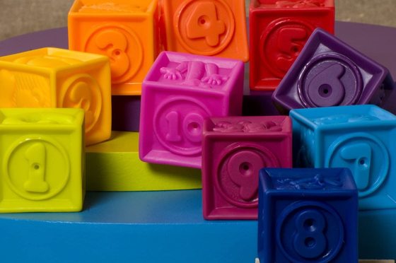 Soft Stacking Educational Building Squeeze Baby Blocks สำหรับเด็กวัยหัดเดิน 6 เดือนขึ้นไป